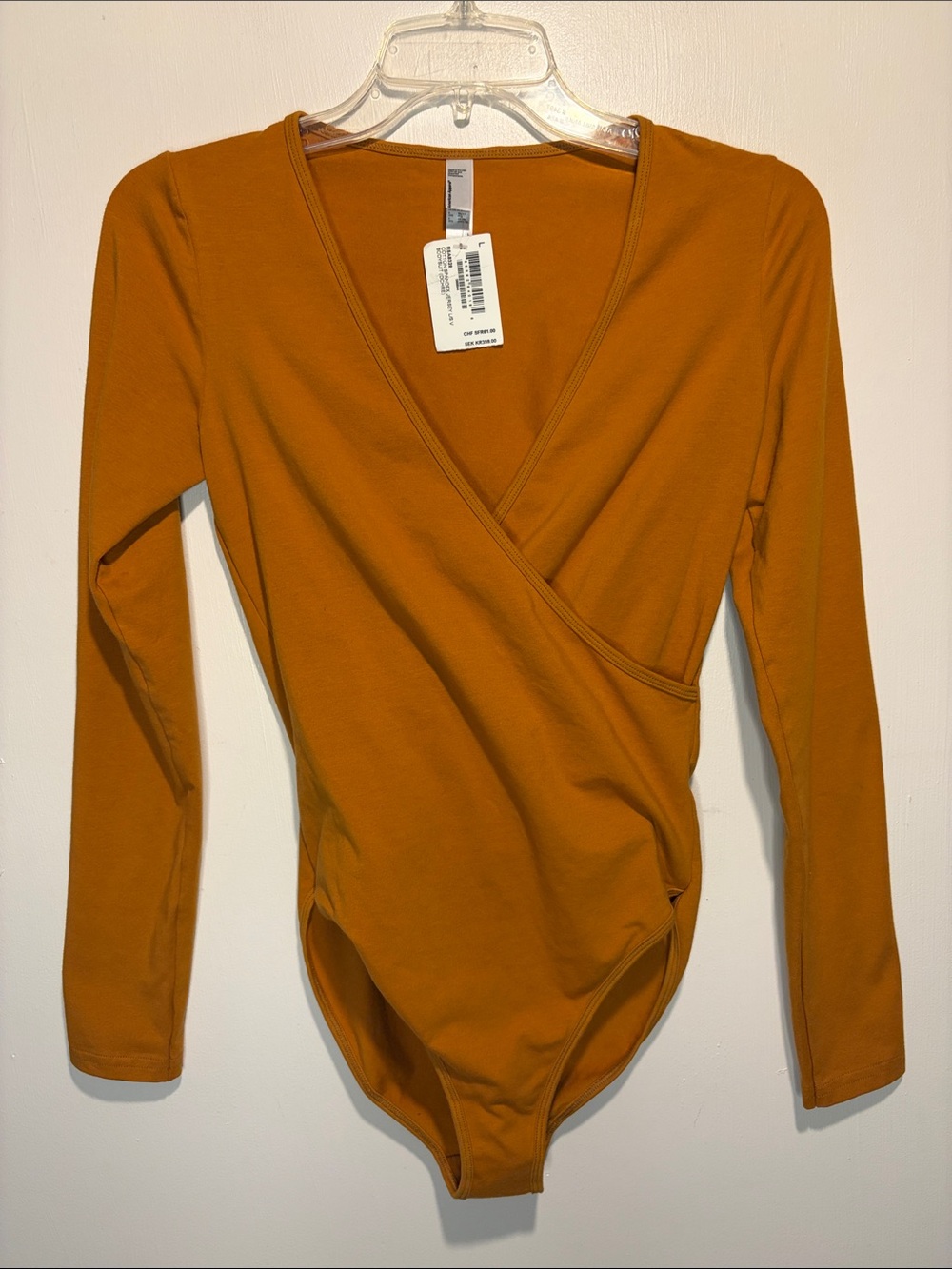 American Apparel NWT Long Sleeve Jersey V Neck Rust Orange Bodysuit Size L